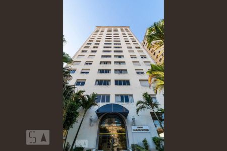 Apartamento à venda com 115m², 2 quartos e 1 vagaFachada