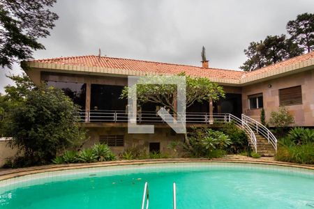 Casa à venda com 600m², 6 quartos e 6 vagas Casa à venda com 600m², 6 quartos e 6 vagasJardim e piscina