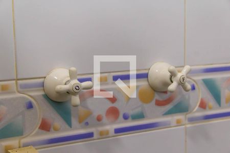 Casa à venda com 600m², 6 quartos e 6 vagas Casa à venda com 600m², 6 quartos e 6 vagasBanheiro da Suíte 4