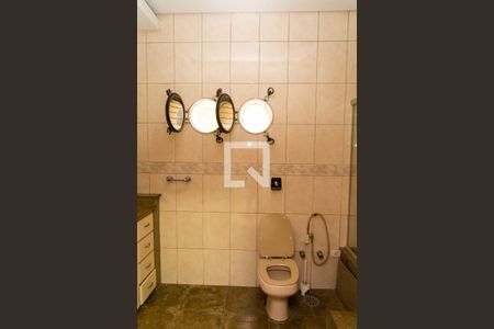 Casa à venda com 600m², 6 quartos e 6 vagas Casa à venda com 600m², 6 quartos e 6 vagasBanheiro da Suíte 5