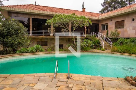 Casa à venda com 600m², 6 quartos e 6 vagas Casa à venda com 600m², 6 quartos e 6 vagasJardim e piscina