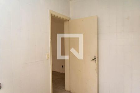 Casa à venda com 600m², 6 quartos e 6 vagas Casa à venda com 600m², 6 quartos e 6 vagasCozinha da casa de serviço