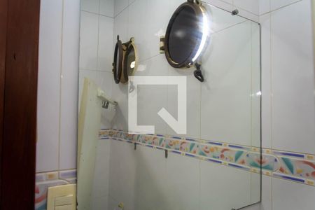 Casa à venda com 600m², 6 quartos e 6 vagas Casa à venda com 600m², 6 quartos e 6 vagasBanheiro da Suíte 4