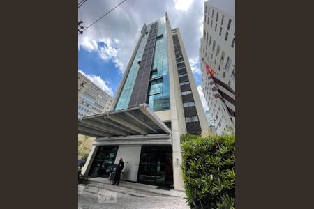 Studio para alugar com 26m², 1 quarto e 1 vaga Studio para alugar com 26m², 1 quarto e 1 vagaFachada