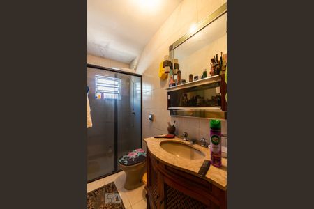 Casa à venda com 125m², 4 quartos e 1 vaga Casa à venda com 125m², 4 quartos e 1 vagaBanheiro