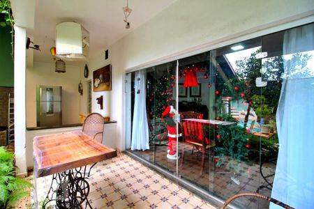 Casa à venda com 600m², 4 quartos e 6 vagasVaranda da Sala de Jantar