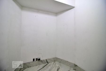 Casa à venda com 600m², 4 quartos e 6 vagasEscritório