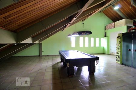 Casa à venda com 600m², 4 quartos e 6 vagasSótão