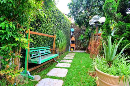 Casa à venda com 600m², 4 quartos e 6 vagasJardim