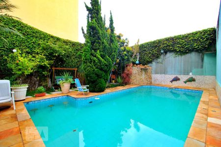 Casa à venda com 600m², 4 quartos e 6 vagasPiscina