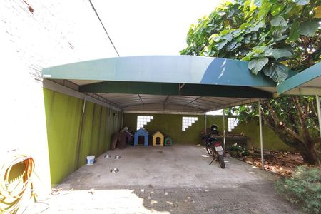 Casa à venda com 257m², 4 quartos e 4 vagasCanil 