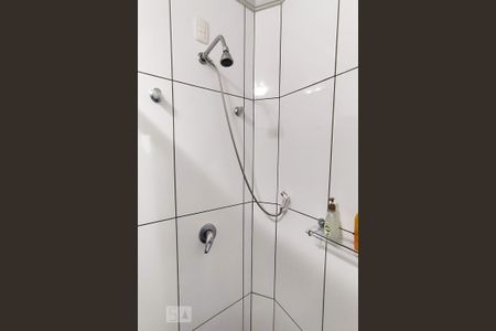 Casa à venda com 257m², 4 quartos e 4 vagasBanheiro 2