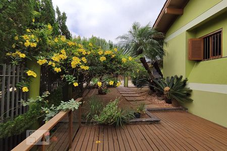 Casa à venda com 257m², 4 quartos e 4 vagasDeque  e Jardim