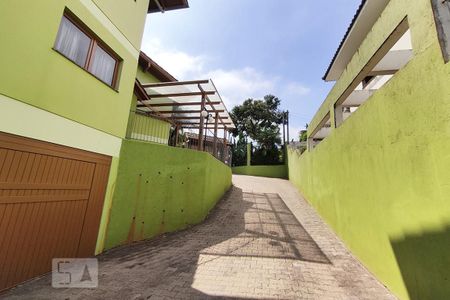 Casa à venda com 257m², 4 quartos e 4 vagasCorredor