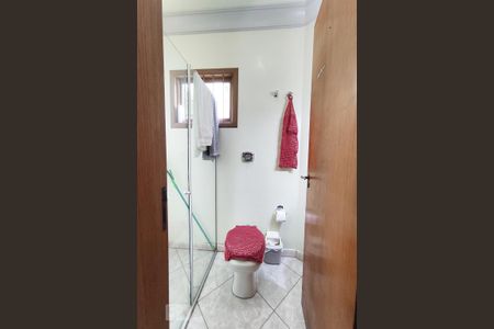 Casa à venda com 257m², 4 quartos e 4 vagasBanheiro