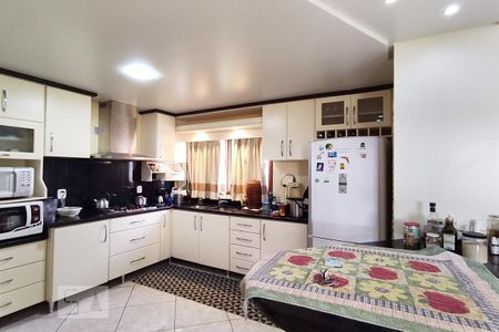 Casa à venda com 257m², 4 quartos e 4 vagasSala de Jantar e Cozinha