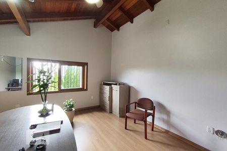 Casa à venda com 257m², 4 quartos e 4 vagasQuarto 4 Escritório