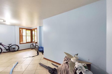 Casa à venda com 257m², 4 quartos e 4 vagasDispensa