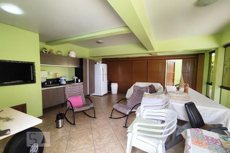 Casa à venda com 257m², 4 quartos e 4 vagas Salão de festas