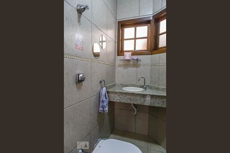 Casa à venda com 170m², 3 quartos e sem vaga Casa à venda com 170m², 3 quartos e sem vagaBanheiro 2