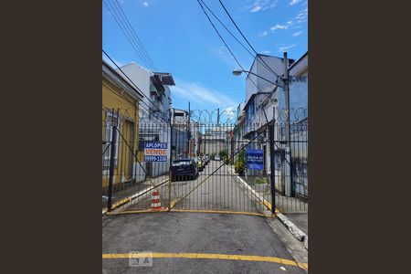 Casa à venda com 70m², 2 quartos e 1 vaga Casa à venda com 70m², 2 quartos e 1 vaga Fachada