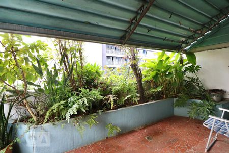 Apartamento à venda com 70m², 2 quartos e 1 vaga Apartamento à venda com 70m², 2 quartos e 1 vagaVaranda