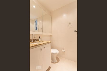 Apartamento à venda com 65m², 2 quartos e 2 vagas Apartamento à venda com 65m², 2 quartos e 2 vagasBanheiro Social