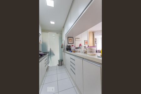 Apartamento à venda com 65m², 2 quartos e 2 vagas Apartamento à venda com 65m², 2 quartos e 2 vagasCozinha