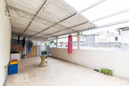 Casa à venda com 220m², 6 quartos e 2 vagas Casa à venda com 220m², 6 quartos e 2 vagasLavanderia/Área de Serviço