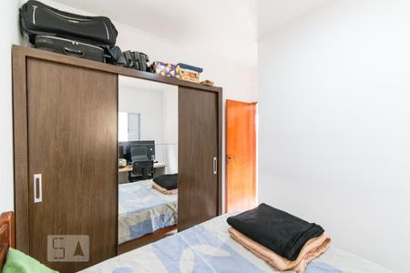 Casa à venda com 220m², 6 quartos e 2 vagas Casa à venda com 220m², 6 quartos e 2 vagasQuarto 1