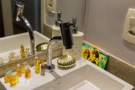 Apartamento para alugar com 70m², 2 quartos e 1 vaga Apartamento para alugar com 70m², 2 quartos e 1 vagaLavabo - Torneira