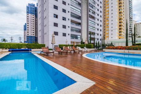 Apartamento à venda com 117m², 3 quartos e 2 vagasÁrea comum - Piscina