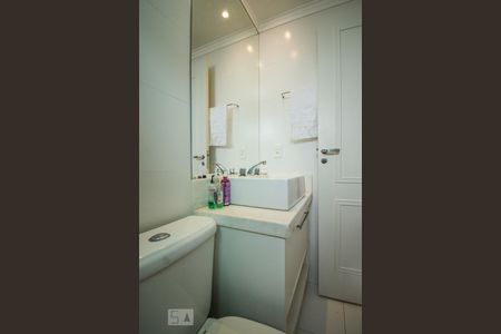 Apartamento à venda com 117m², 3 quartos e 2 vagasBanheiro da Suíte 2