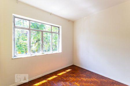 Quarto 1 de apartamento para alugar com 3 quartos, 80m² em Icaraí, Niterói