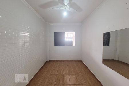 Quarto de casa para alugar com 3 quartos, 65m² em Canto do Forte, Praia Grande