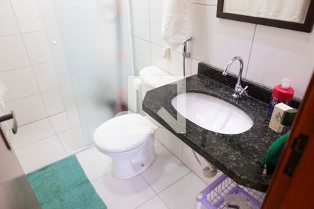 Casa à venda com 120m², 3 quartos e 3 vagas Casa à venda com 120m², 3 quartos e 3 vagasBanheiro da Suite