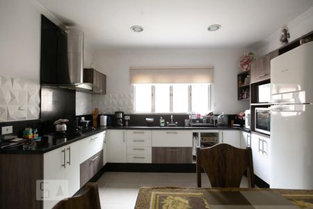 Casa à venda com 550m², 2 quartos e 50 vagasCozinha