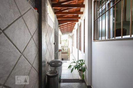 Casa à venda com 170m², 4 quartos e 2 vagas Casa à venda com 170m², 4 quartos e 2 vagasQuintal