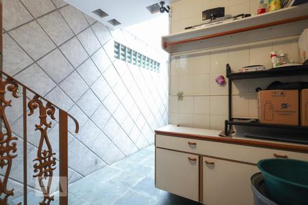 Casa à venda com 170m², 4 quartos e 2 vagas Casa à venda com 170m², 4 quartos e 2 vagasLavanderia