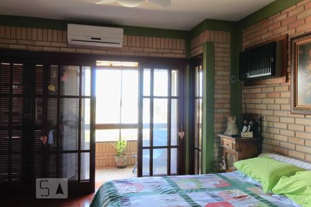 Casa à venda com 267m², 3 quartos e 2 vagas Casa à venda com 267m², 3 quartos e 2 vagasSuíte