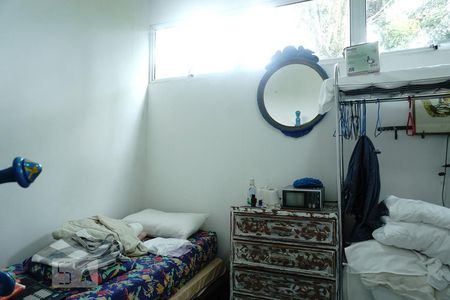 Casa à venda com 424m², 5 quartos e 4 vagasQuarto de Serviço