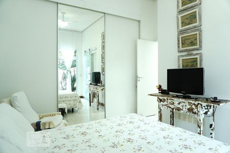 Casa à venda com 424m², 5 quartos e 4 vagasSuíte 1