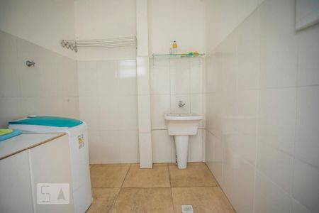 Casa à venda com 350m², 3 quartos e 8 vagas Casa à venda com 350m², 3 quartos e 8 vagasÁrea de Serviço