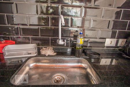 Casa à venda com 350m², 3 quartos e 8 vagas Casa à venda com 350m², 3 quartos e 8 vagasTorneira