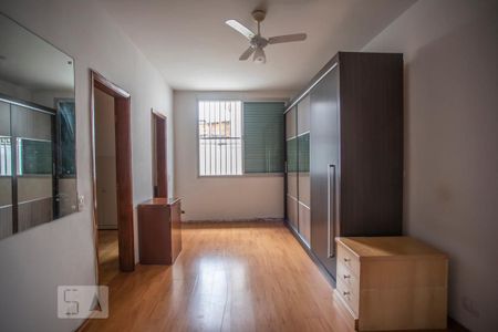 Casa à venda com 350m², 3 quartos e 8 vagas Casa à venda com 350m², 3 quartos e 8 vagasSuíte 2