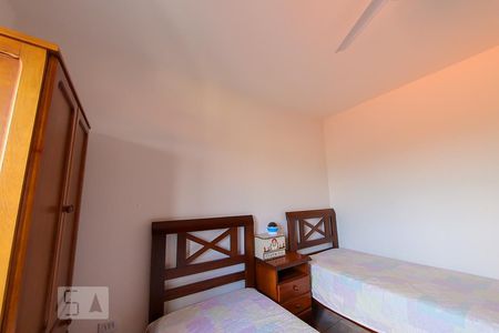 Casa à venda com 250m², 3 quartos e 2 vagas Casa à venda com 250m², 3 quartos e 2 vagasSuite 2