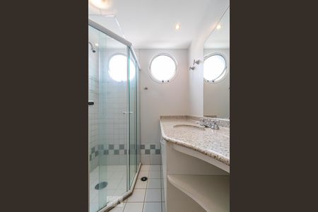 Apartamento à venda com 57m², 1 quarto e 1 vaga Apartamento à venda com 57m², 1 quarto e 1 vagaBanheiro da Suíte