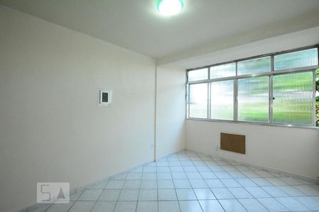 Sala de apartamento à venda com 3 quartos, 70m² em Irajá, Rio de Janeiro