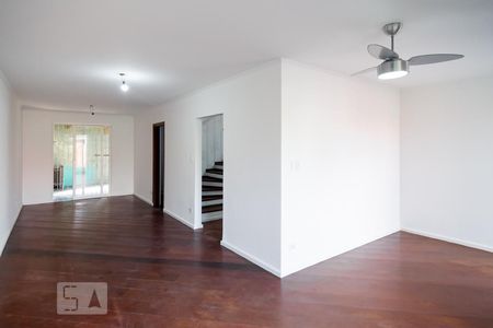 Sala de casa para alugar com 3 quartos, 180m² em Chácara Monte Alegre, São Paulo