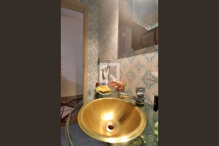 Casa à venda com 171m², 3 quartos e 2 vagasLavabo